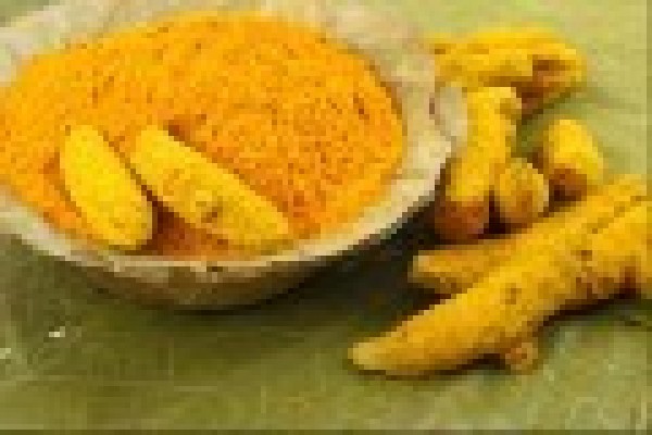 Tinh bột nghệ làm đẹp da tốt cho phụ nữ sau khi sinh