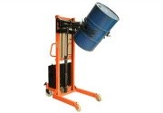 1/2 Tấn Xe nâng thùng phi 2XCE Ø70-05     CÔNG TY CỔ PHẦN MẮT VÀNG