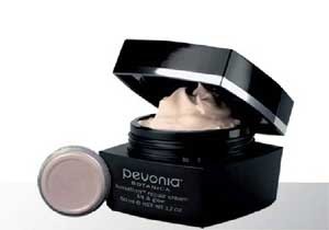 Chăm sóc đặc biệt với bộ Lumafirm- Pevonia